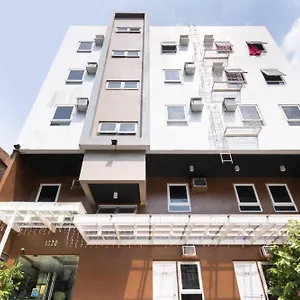 Oyo 152 Sangco Condotel 3* Manilla